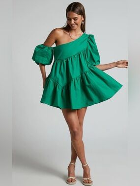 Showpo HARLEEN MINI DRESS
Linen Asymmetrical Trim Puff Sleeve Dress In Green 10